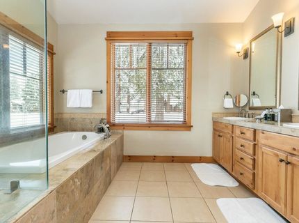 12328 Frontier Trail, Truckee, CA 96161 Photo