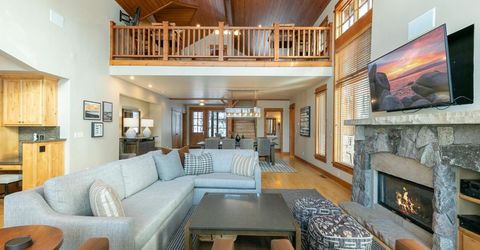 12258 Lookout Loop, Truckee, CA 96161 Photo