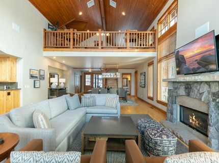 12258 Lookout Loop, Truckee, CA 96161 Photo