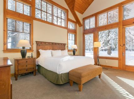 12258 Lookout Loop, Truckee, CA 96161 Photo