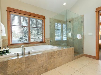 12258 Lookout Loop, Truckee, CA 96161 Photo