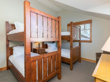 12258 Lookout Loop, Truckee, CA 96161 Photo