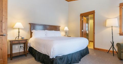 12258 Lookout Loop, Truckee, CA 96161 Photo