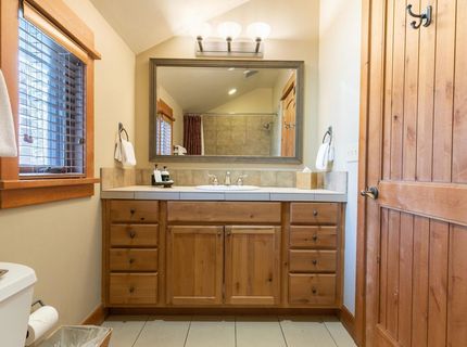 12258 Lookout Loop, Truckee, CA 96161 Photo