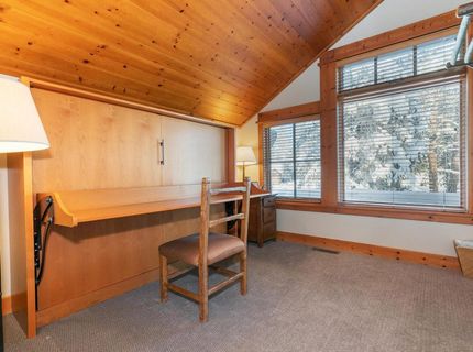 12258 Lookout Loop, Truckee, CA 96161 Photo
