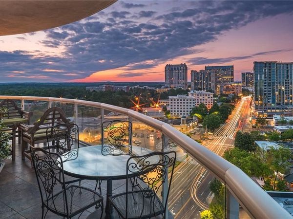 2881 Peachtree Road NE, Unit 2201, Atlanta, GA 30305