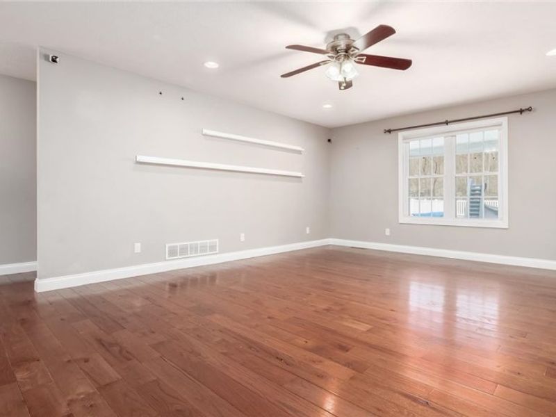 2435 Freedom Lane, Zanesville, OH 43701 Photo 16