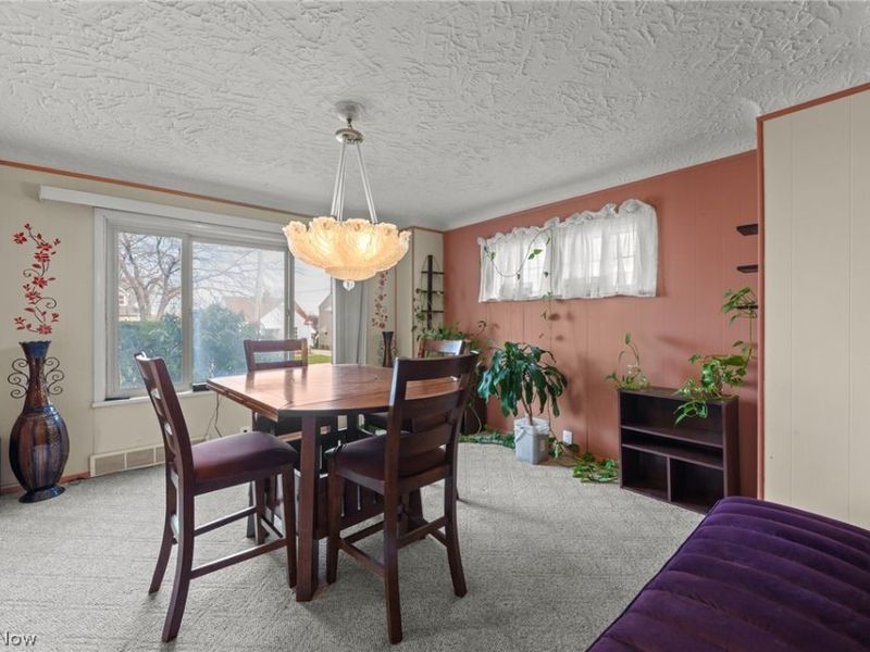 10506 Park Heights Avenue, Garfield Heights, OH 44125 Photo 19