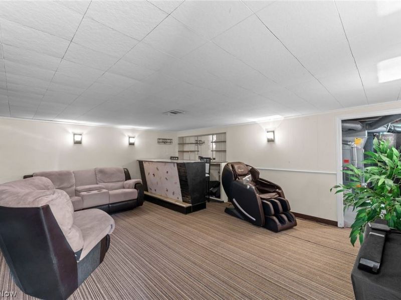 10506 Park Heights Avenue, Garfield Heights, OH 44125 Photo 31