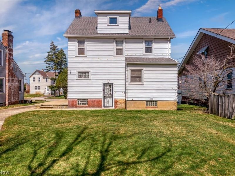 10506 Park Heights Avenue, Garfield Heights, OH 44125 Photo 36