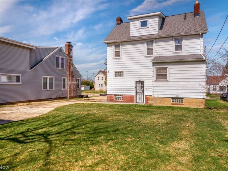 10506 Park Heights Avenue, Garfield Heights, OH 44125 Photo 37