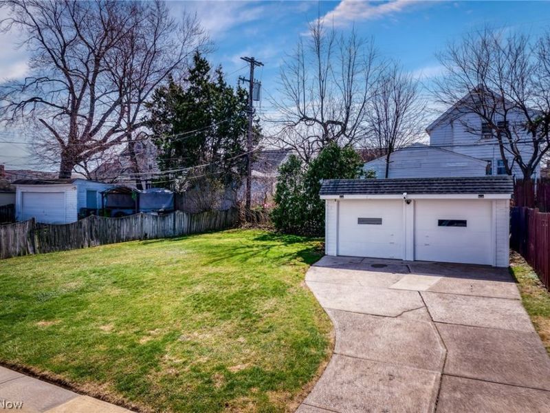 10506 Park Heights Avenue, Garfield Heights, OH 44125 Photo 5