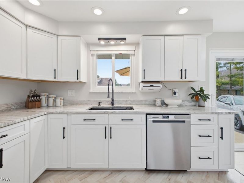 1230 Florence Drive, Wellsville, OH 43968 Photo 8