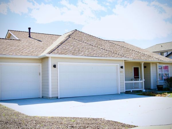 1634 NW Teak Avenue, Redmond, OR 97756