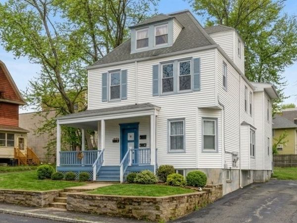 15 Lakeview Pl, Verona, NJ 07044