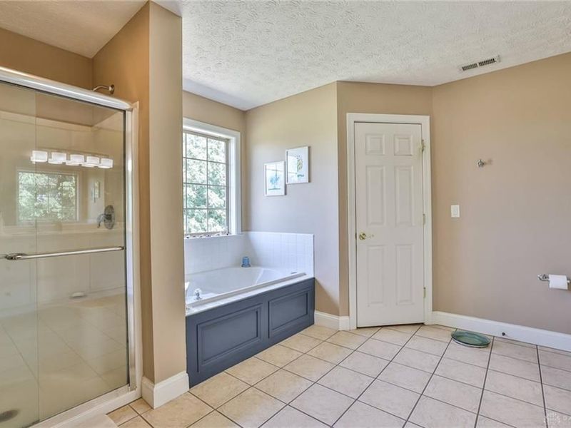 2961 Parkwood Drive, Troy, OH 45373 Photo 33