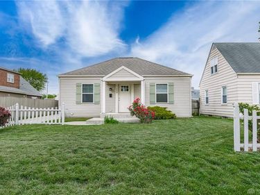 234 N Maple Avenue, Fairborn, OH 45324