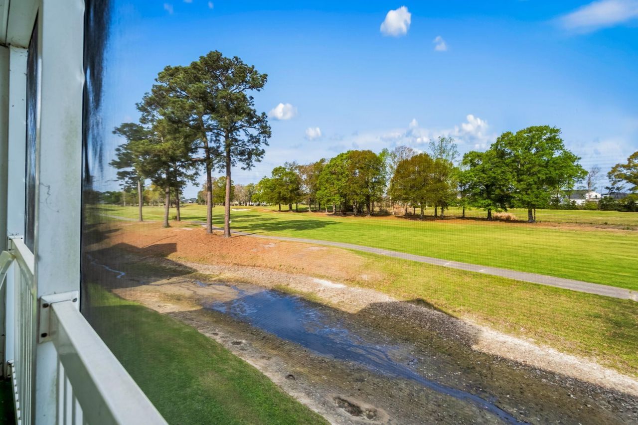 597 Blue River Ct. Photo 18