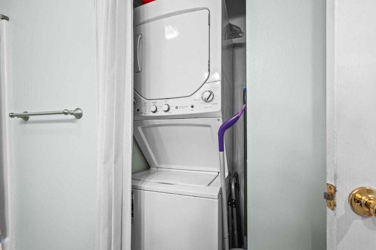 597 Blue River Ct. Photo 23