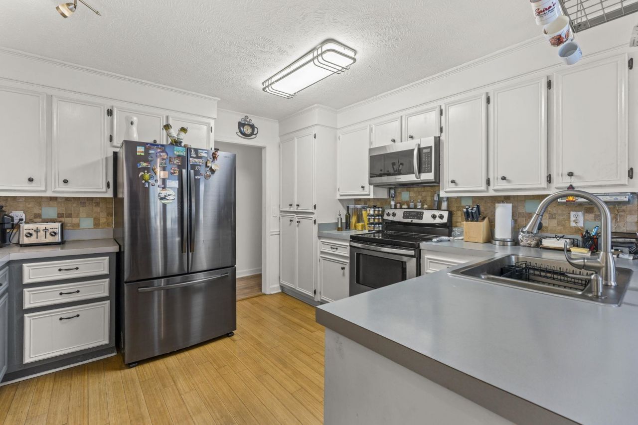 4491 Stevens St. Photo 10