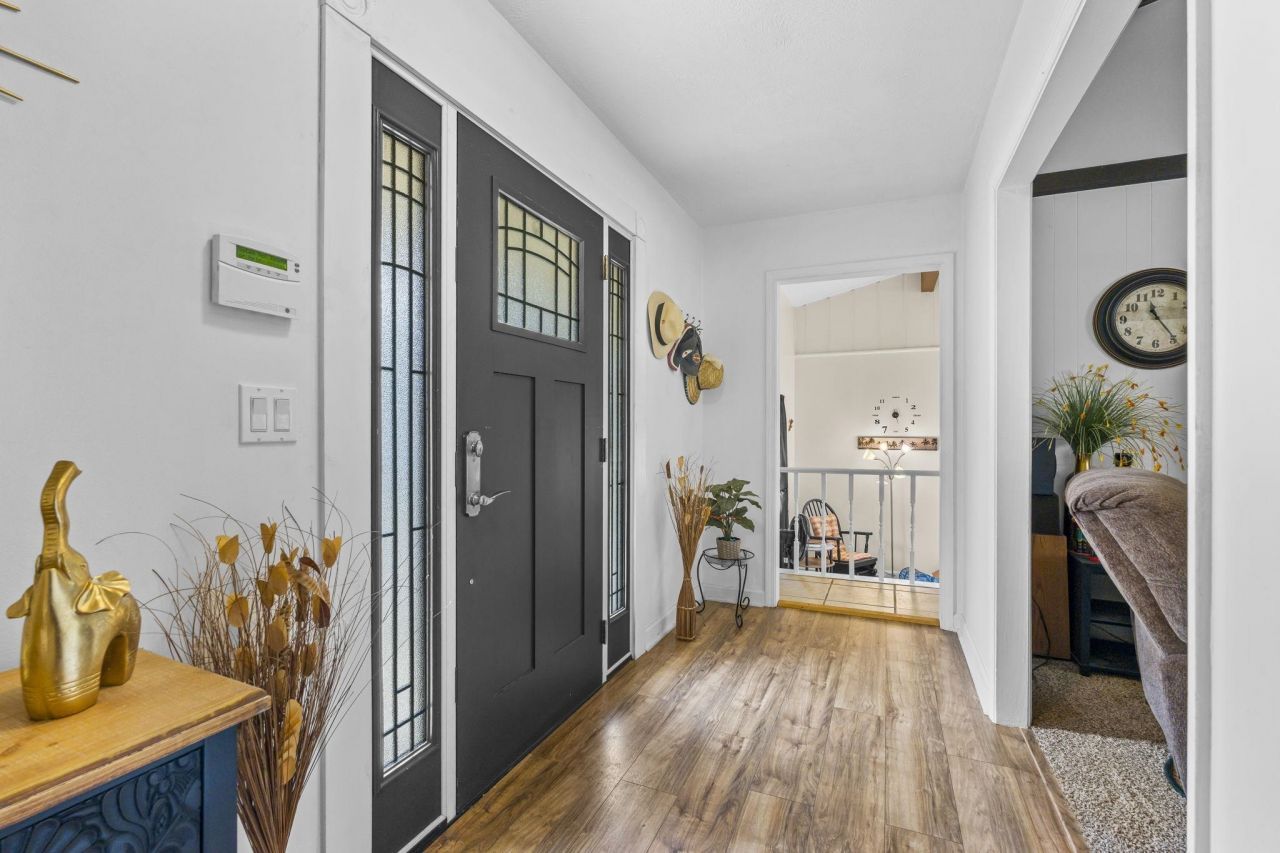 4491 Stevens St. Photo 4