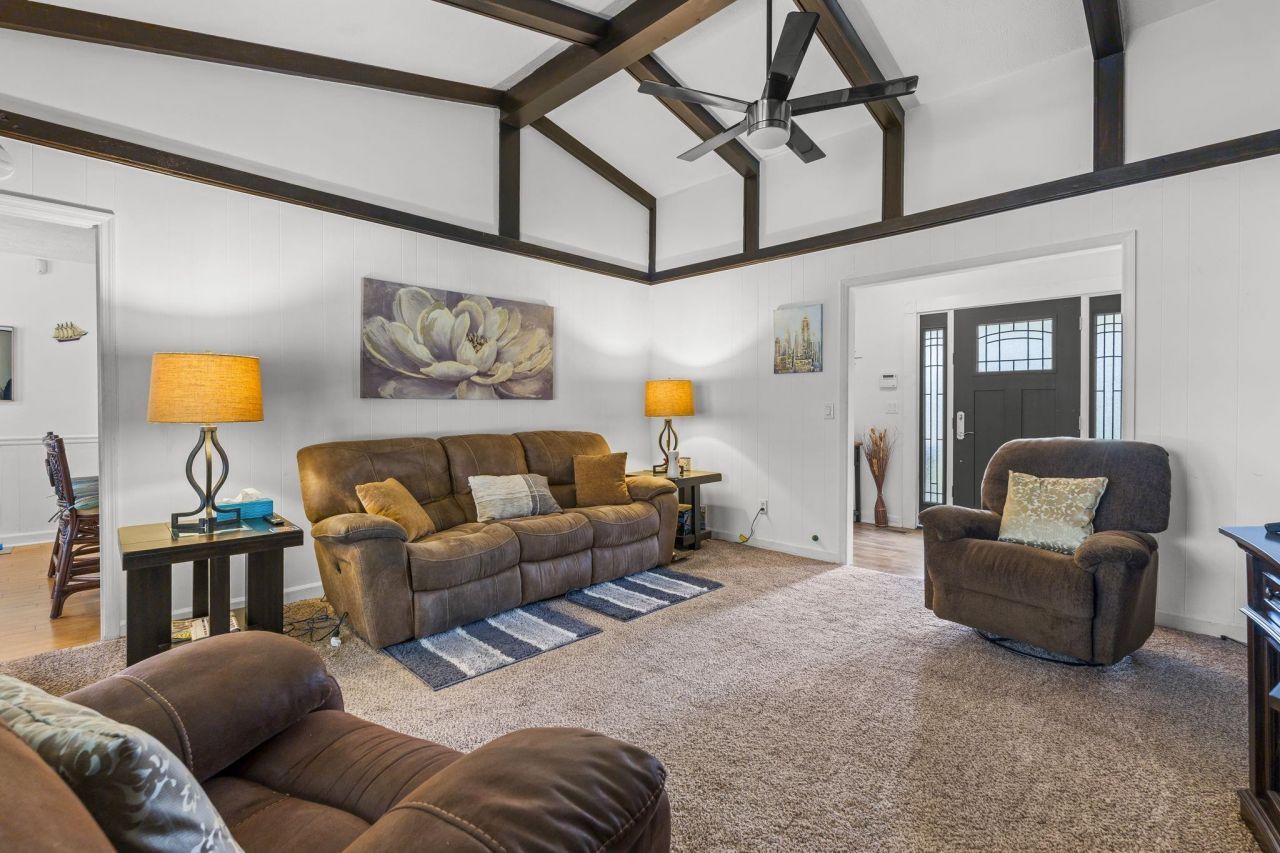 4491 Stevens St. Photo 7