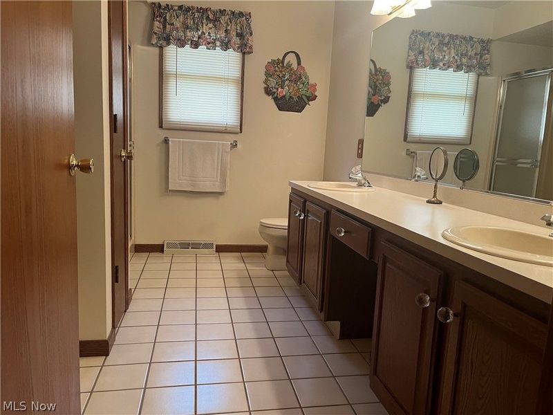 17615 Alexander Road, Walton Hills, OH 44146 Photo 21