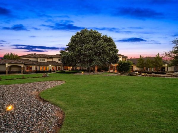 940 W Dove Road, Southlake, TX 76092