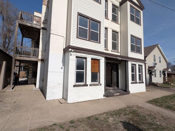 601 NE PERRY Avenue, Peoria, IL 61603