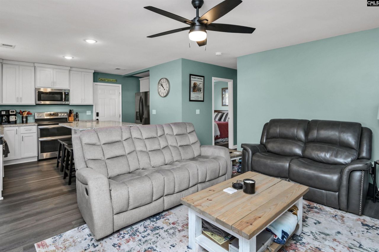 707 Holland Avenue  Photo 13