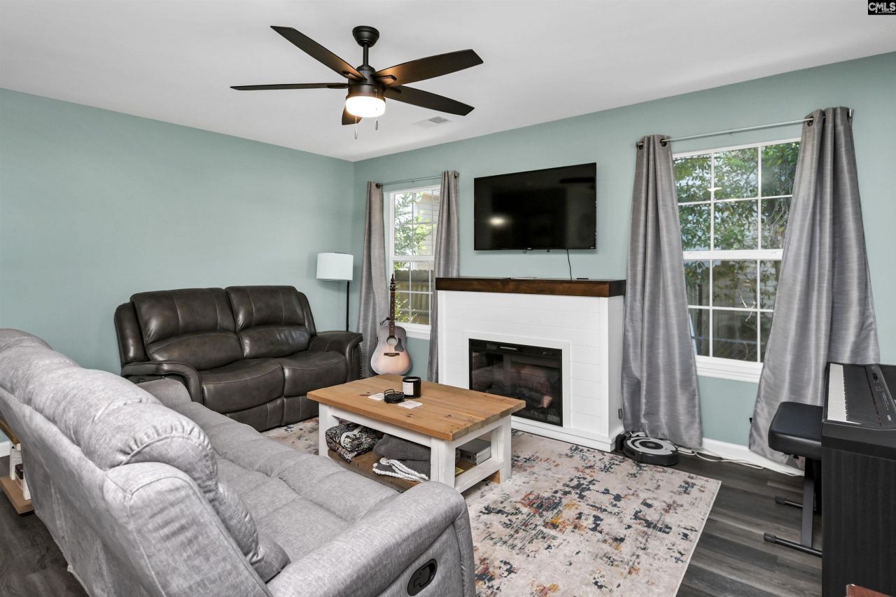 707 Holland Avenue  Photo 16