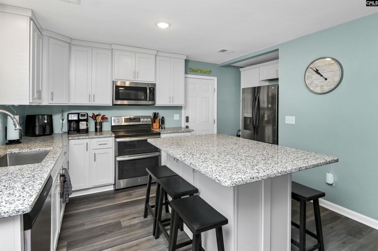 707 Holland Avenue  Photo 18