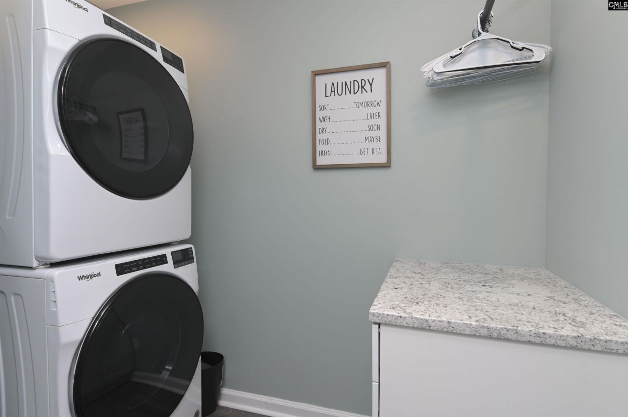 707 Holland Avenue  Photo 25