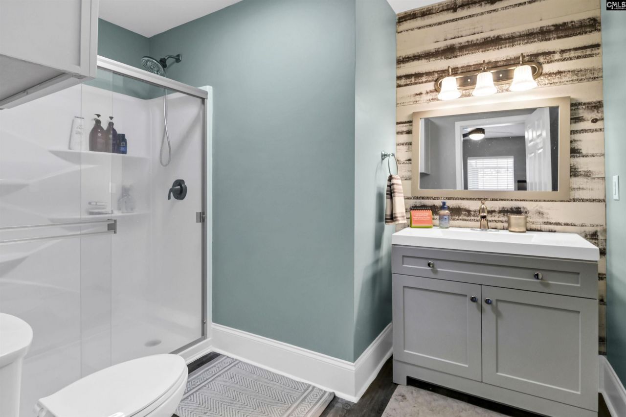 707 Holland Avenue  Photo 28