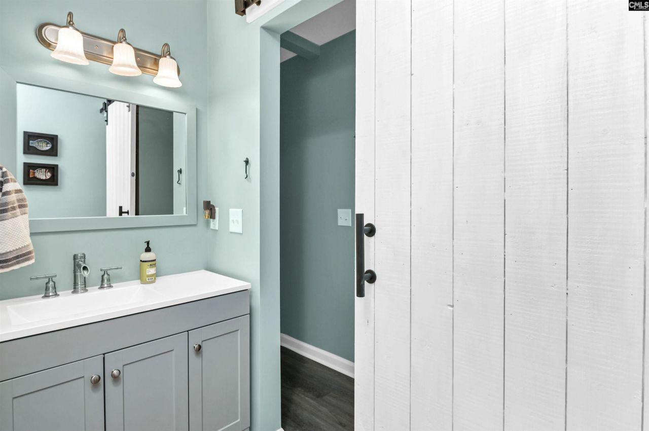 707 Holland Avenue  Photo 34