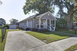 707 Holland Avenue  photo 4