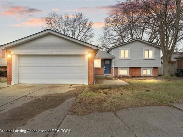 38539 Arcola Drive, Sterling Heights, MI 48312