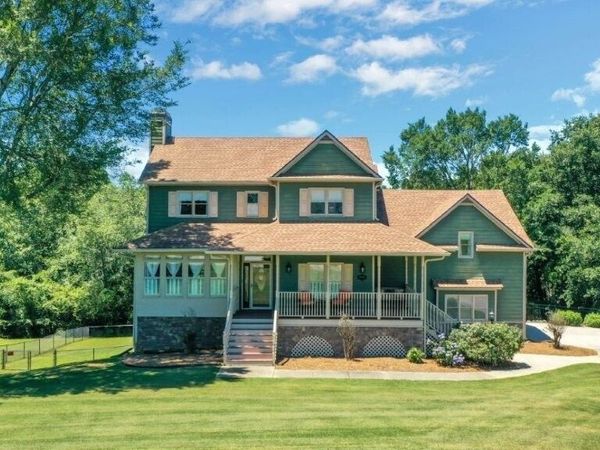 940 Planters Place, Loganville, GA 30052