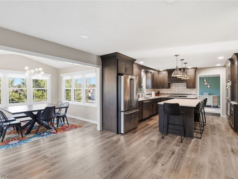 6625 Olde Stone Circle NE, Canton, OH 44721 Photo 14