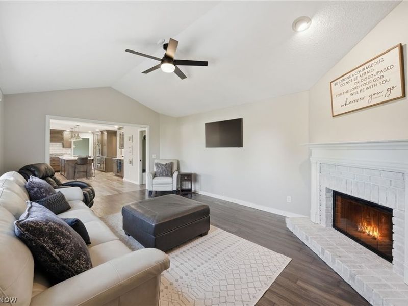 6625 Olde Stone Circle NE, Canton, OH 44721 Photo 22