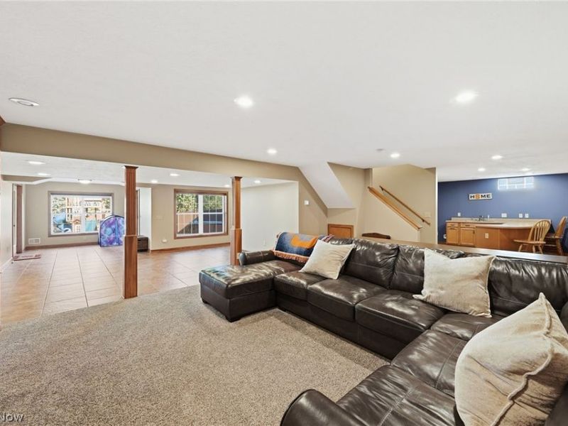 6625 Olde Stone Circle NE, Canton, OH 44721 Photo 38