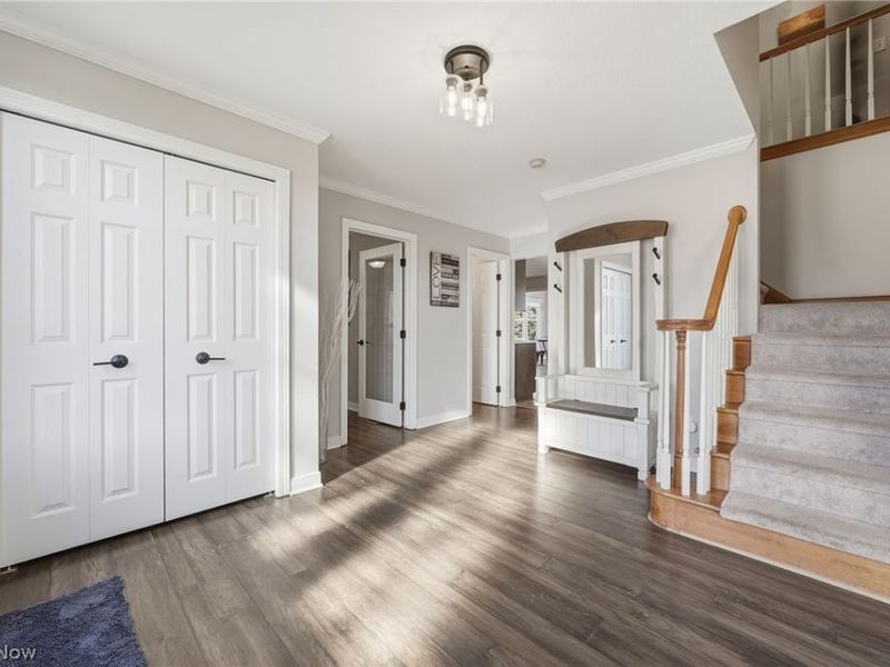 6625 Olde Stone Circle NE, Canton, OH 44721 Photo 4