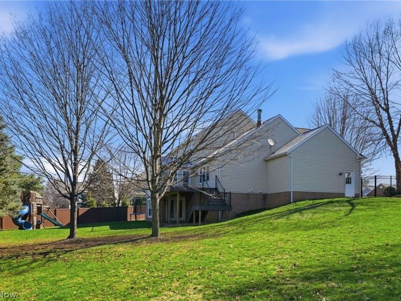 6625 Olde Stone Circle NE, Canton, OH 44721 Photo 48