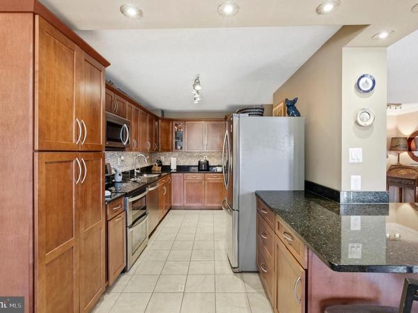 203 YOAKUM PARKWAY, Unit 410, ALEXANDRIA, VA 22304