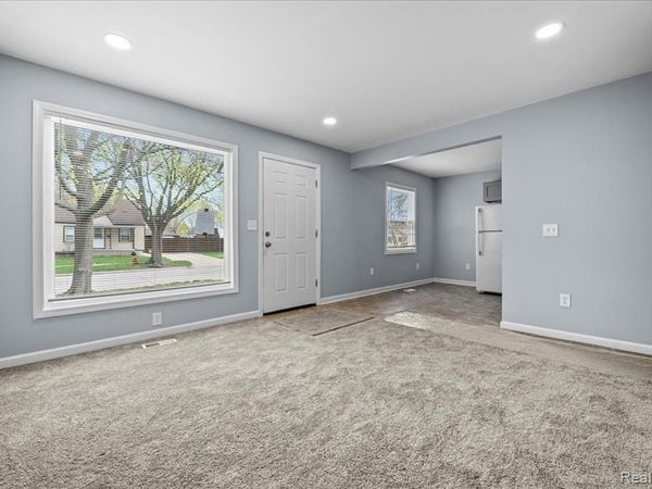 1917 Keppen Boulevard, Lincoln Park, MI 48146