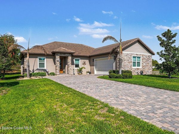 3270 Quantum Place , Mims, FL 32754