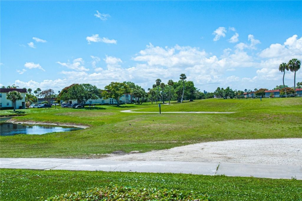 78 Royal Oak Drive, Unit 103, Vero Beach, FL 32962 Photo