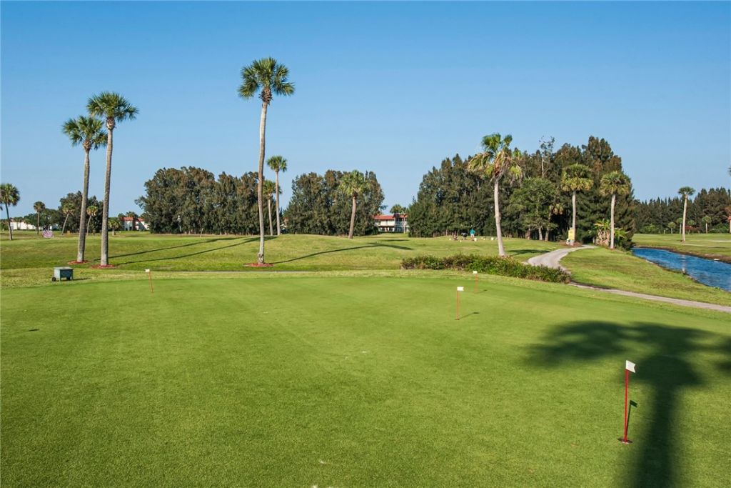 78 Royal Oak Drive, Unit 103, Vero Beach, FL 32962 Photo