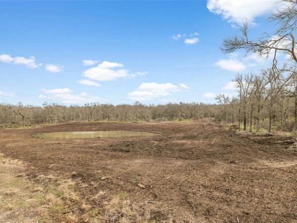 747 County Road 467 , Thrall, TX 76578