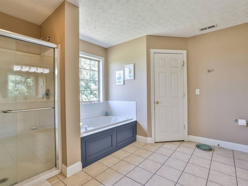 2961 Parkwood Drive, Troy, OH 45373 Photo 33